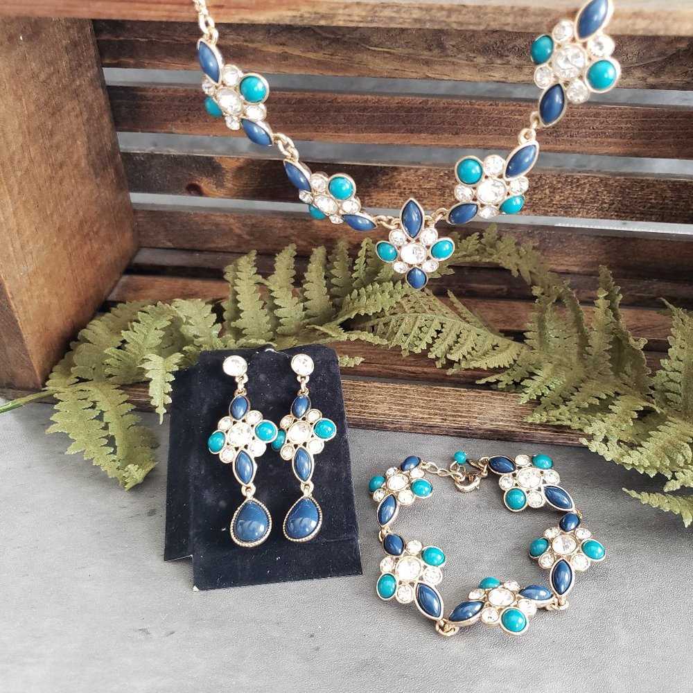 Avon Floral Embellished Statement Necklace Set
